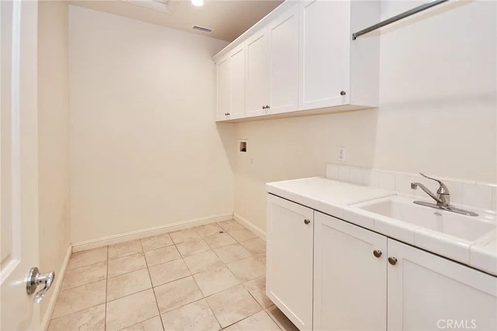 115 Mesa Verde Lane, Lake Forest, California 92630 home-pic-32